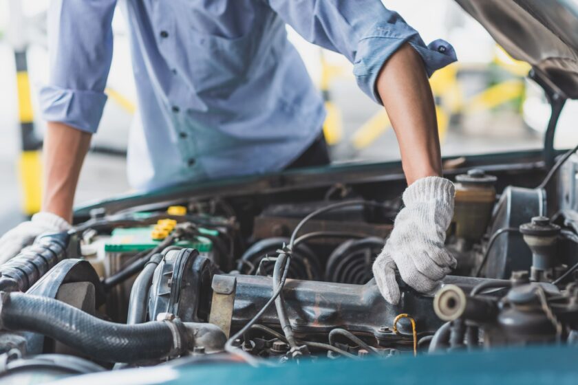 Check Engine Entendiendo su Significado Causas y Resolución de